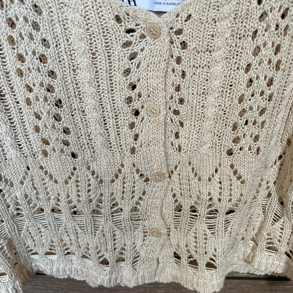 Zara Cream Cropped Button Knit Tank Top - Picture 2 of 5